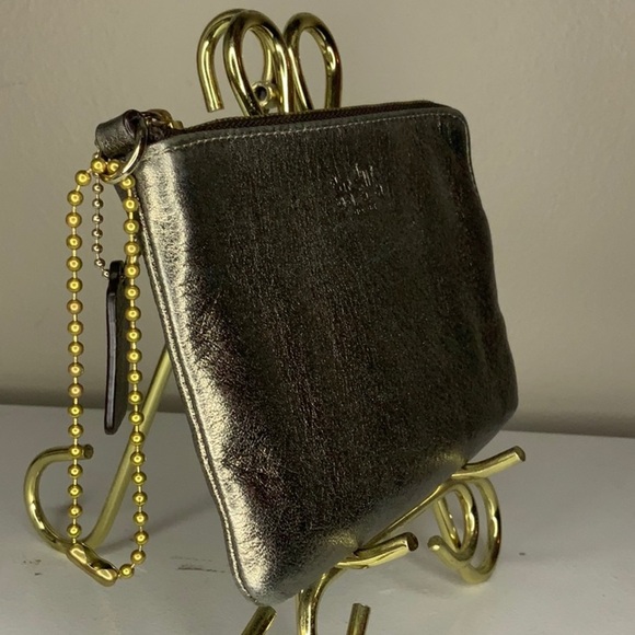 Coach Metallic Gold Zippered Leather Wallet (6.5" x 4") - Picture 4 of 7